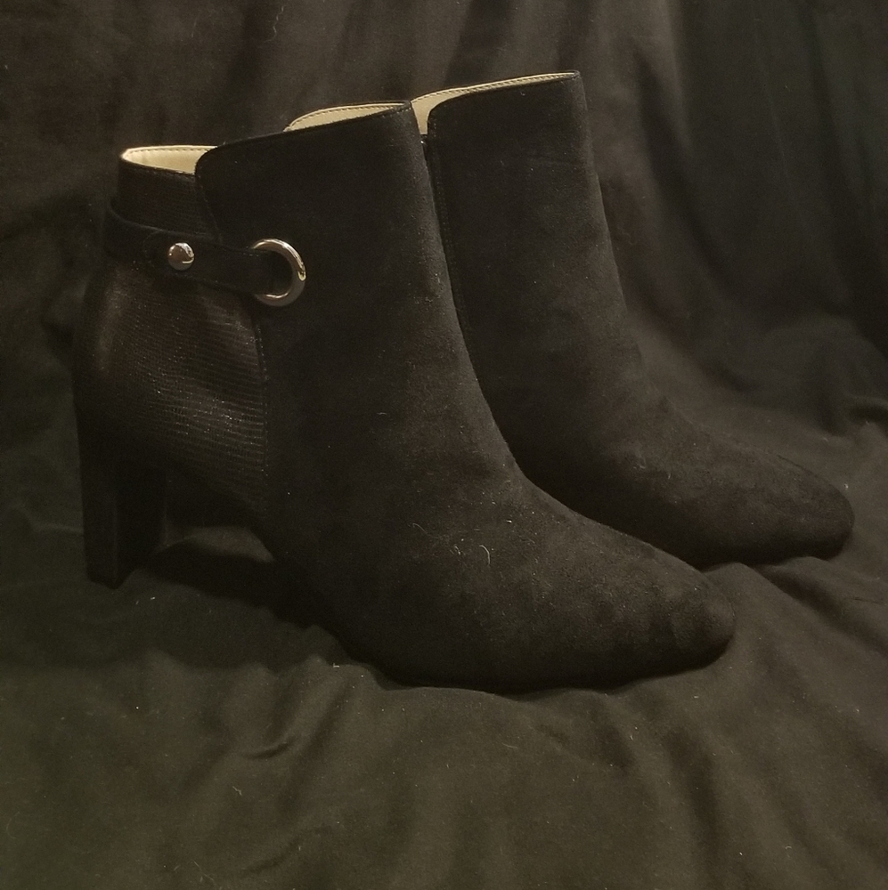 Life Stride Black and Silver Booties